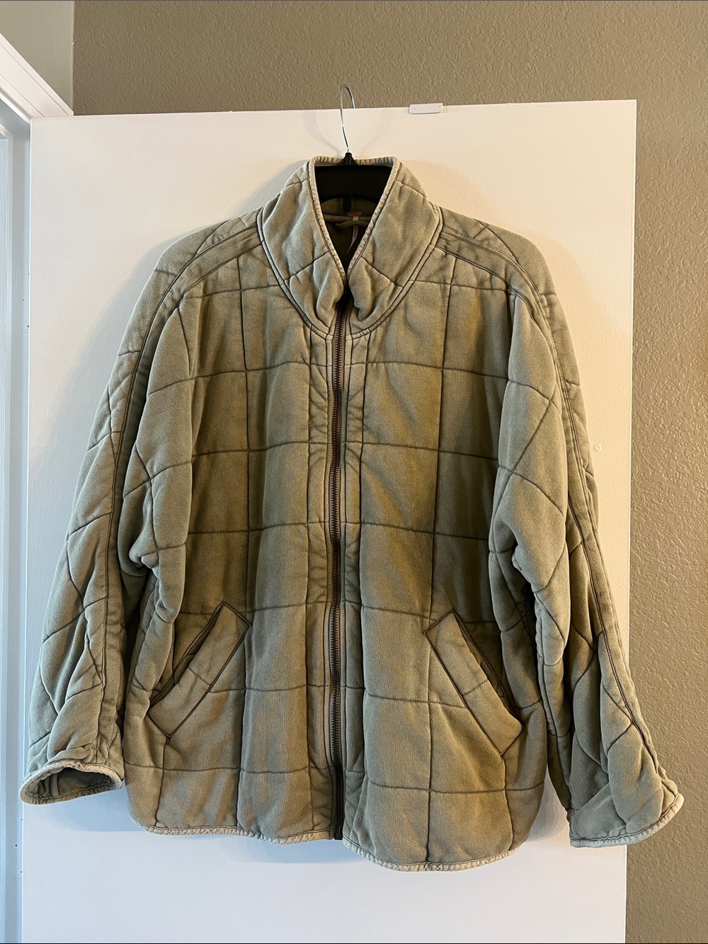 Free People doleman Quilted moss Zip-Front Jacket sz Large